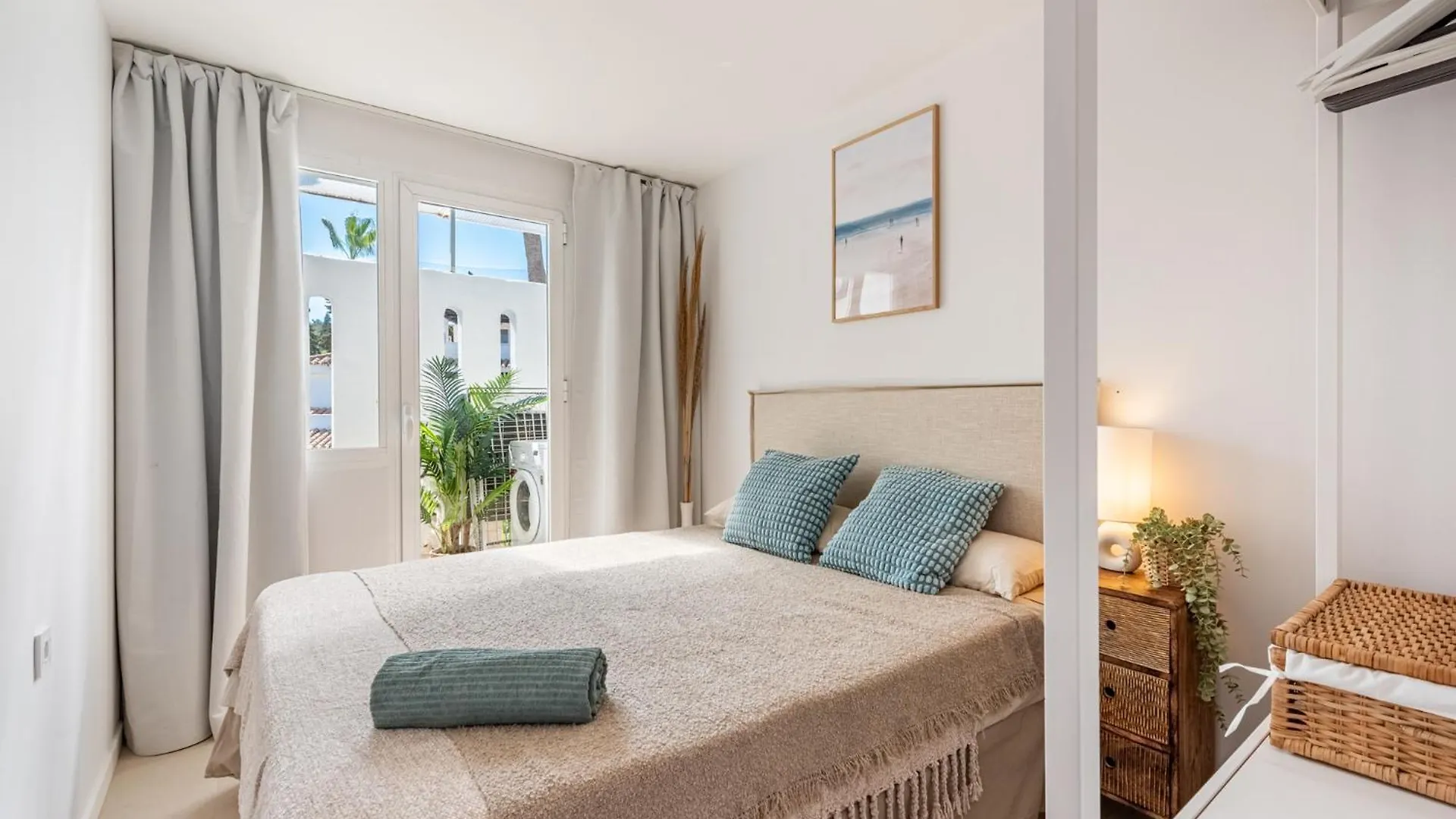 Apartment Los Naranjos Modern 2 Bedroom Penthouse With Views Marbella Spain