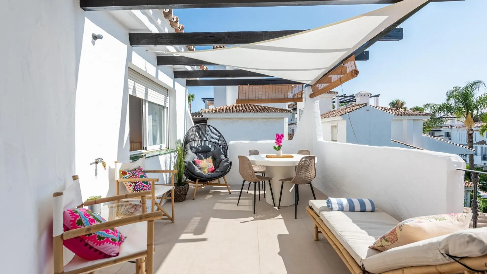 Los Naranjos Modern 2 Bedroom Penthouse With Views Marbella