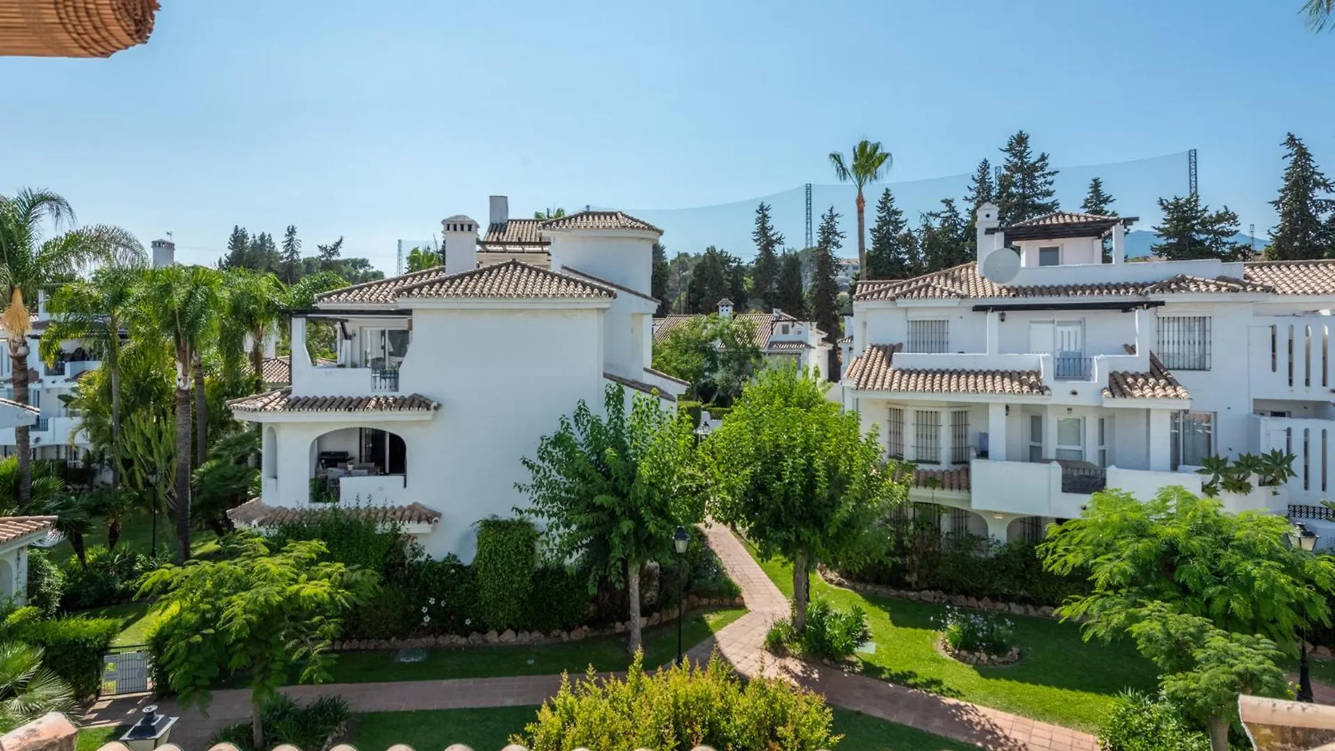 Apartamento Los Naranjos Modern 2 Bedroom Penthouse With Views Marbella